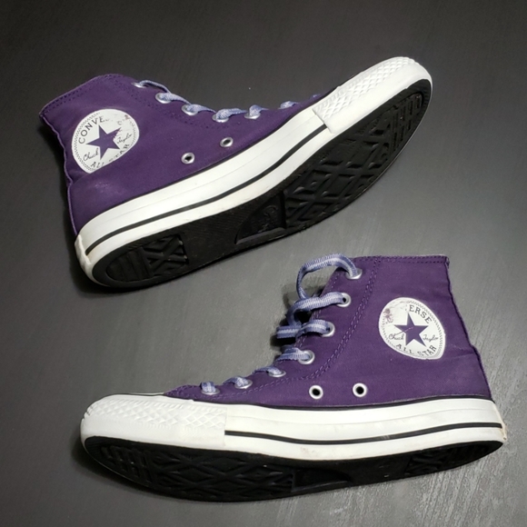 Converse Shoes - CONVERSE CHUCK TAYLOR ALL-STAR WOMANS SIZE 7 GUC